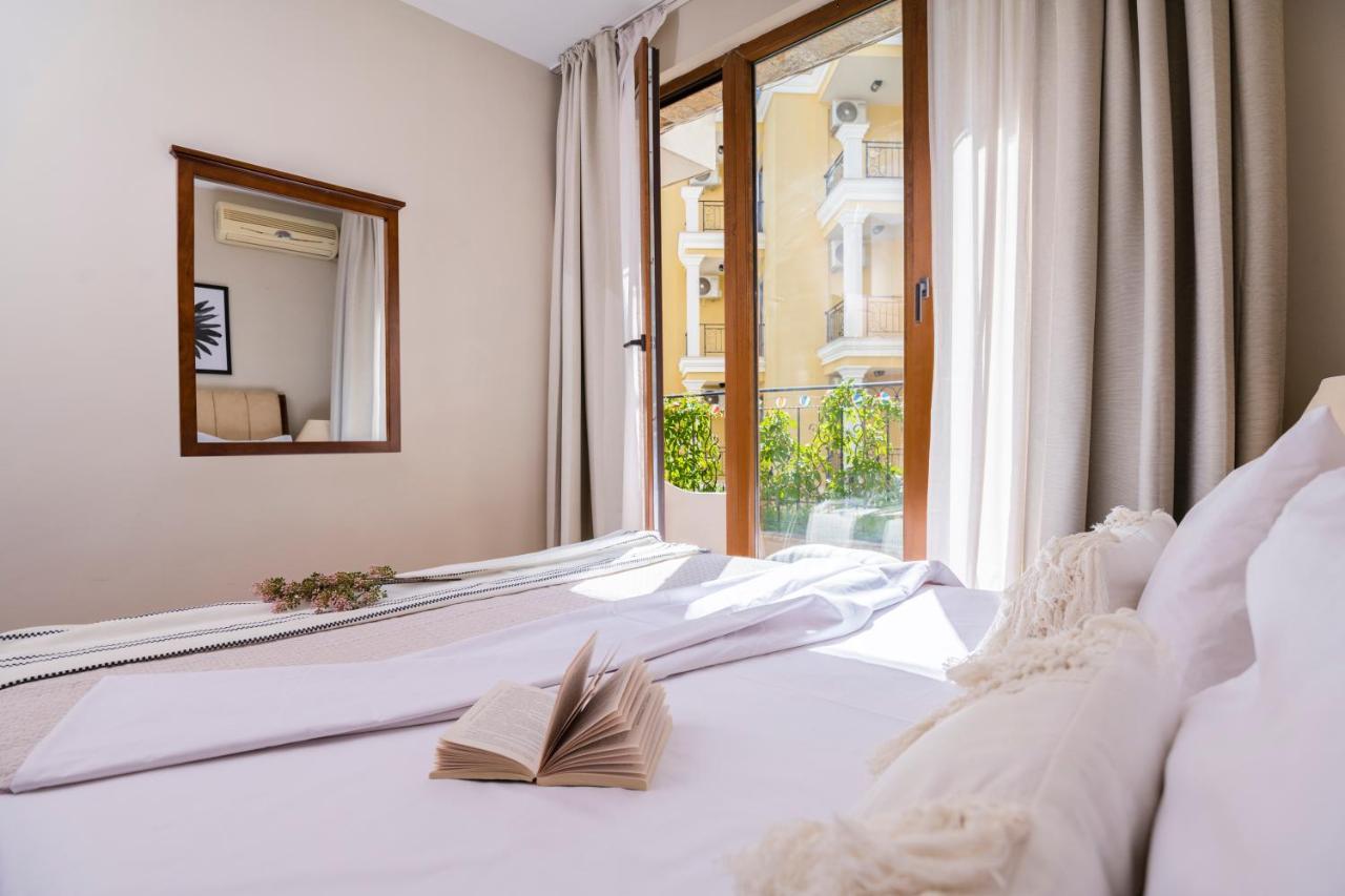 Royal Bay Apartments With Self Check-In Sveti Vlas Exterior foto