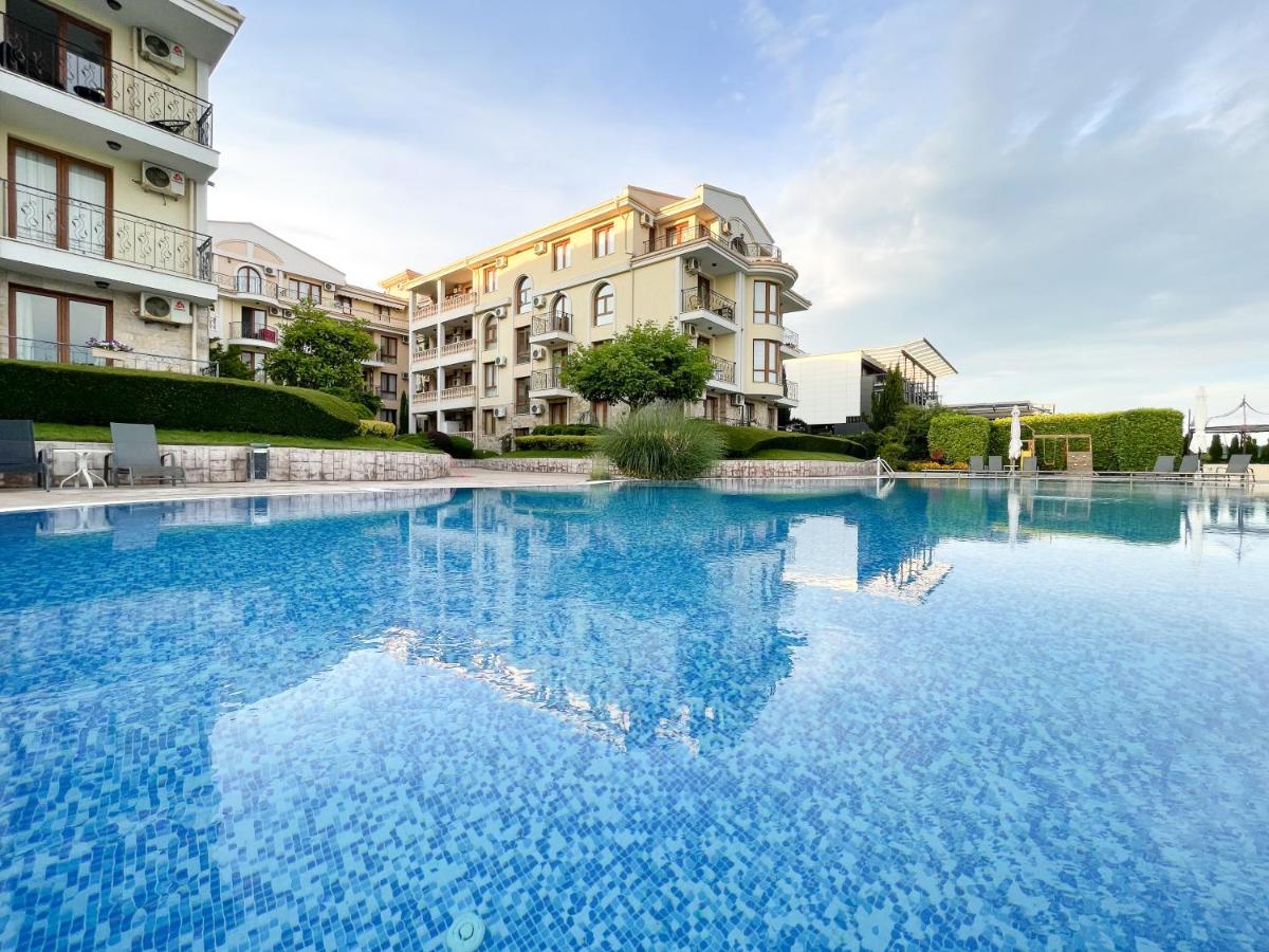 Royal Bay Apartments With Self Check-In Sveti Vlas Exterior foto