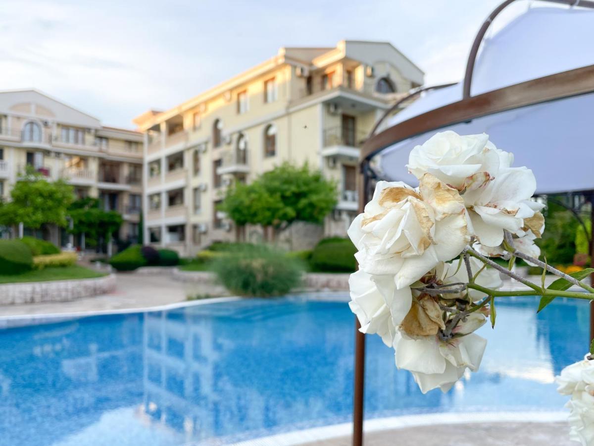 Royal Bay Apartments With Self Check-In Sveti Vlas Exterior foto