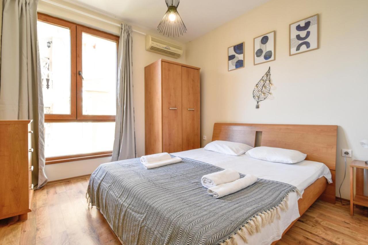 Royal Bay Apartments With Self Check-In Sveti Vlas Exterior foto